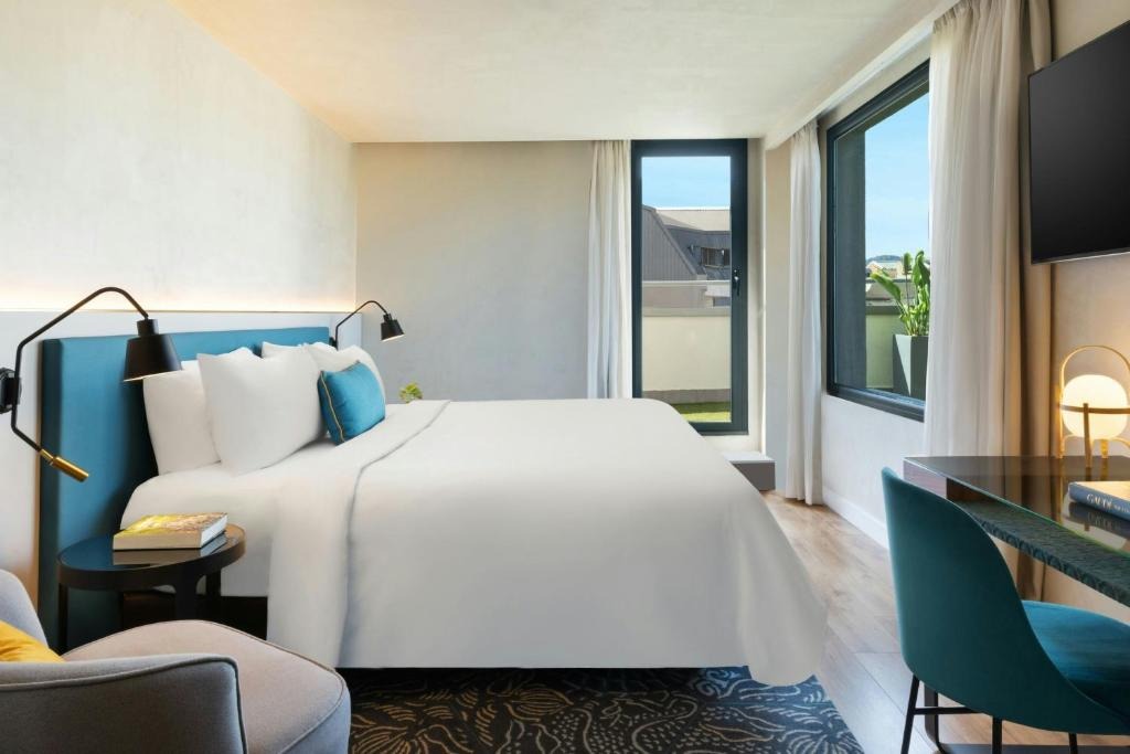 هتل  رنسانس بارسلون